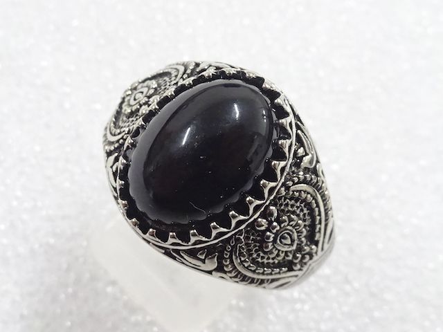 JAPANESE KIMONO / ANTIQUE COLORED STONE RING (SIZE 26)